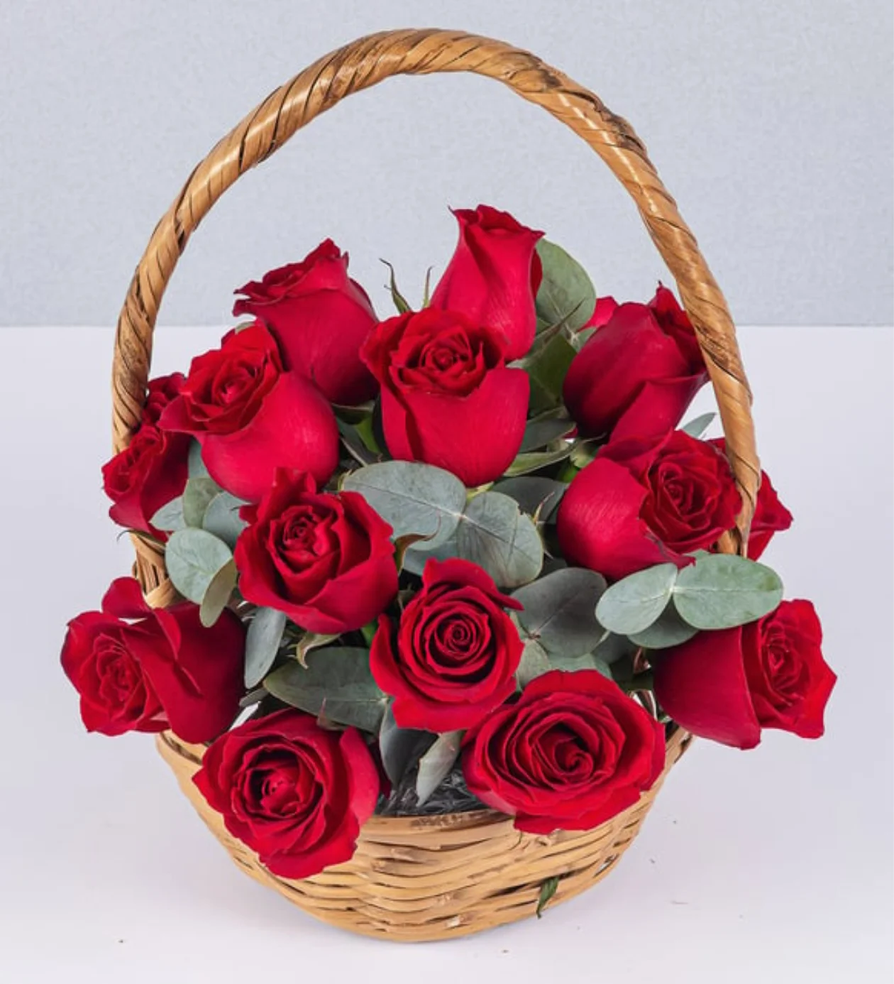 Hasır Sepette 17 Rose 