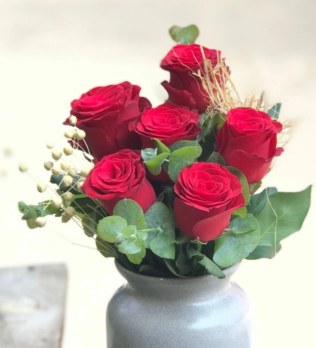Old Vase Serisi  6 lı Kırmızı Gül 